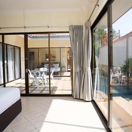 Avoca Pool Villas Pattaya Zimmer foto